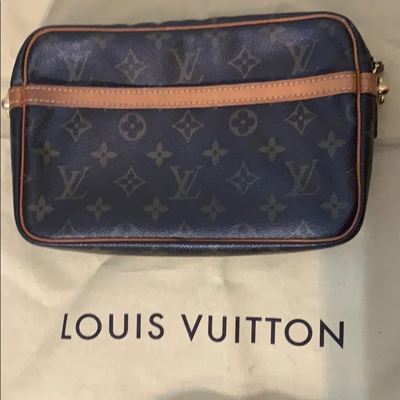 SL1911 Louis Vuitton Compiegne Crossbody - Picture 2 of 11